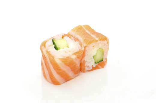 ROCF.Saumon Roll Concombre Fromage